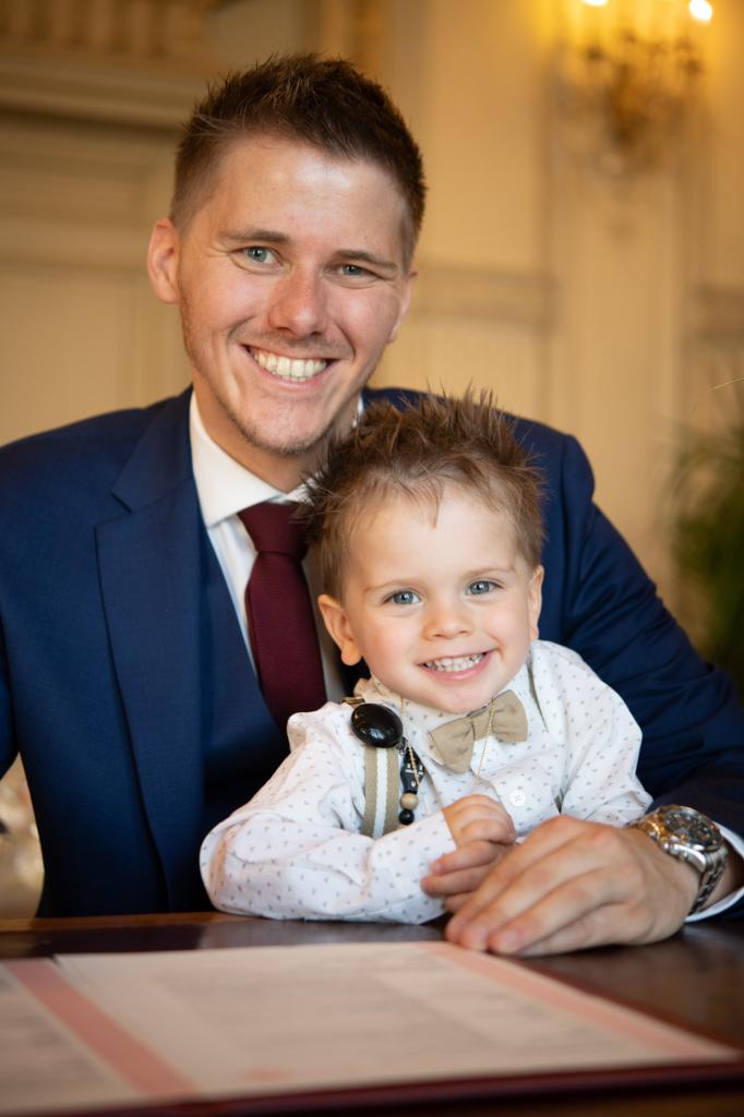 Mariage - Signature du registre avec le fiston