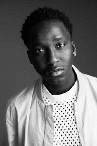 Portrait homme studio noir et blanc
