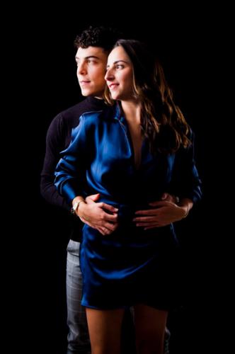 photo couple studio fond noir